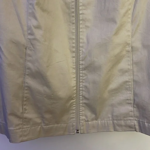 Jacket - Picture 4 of 10